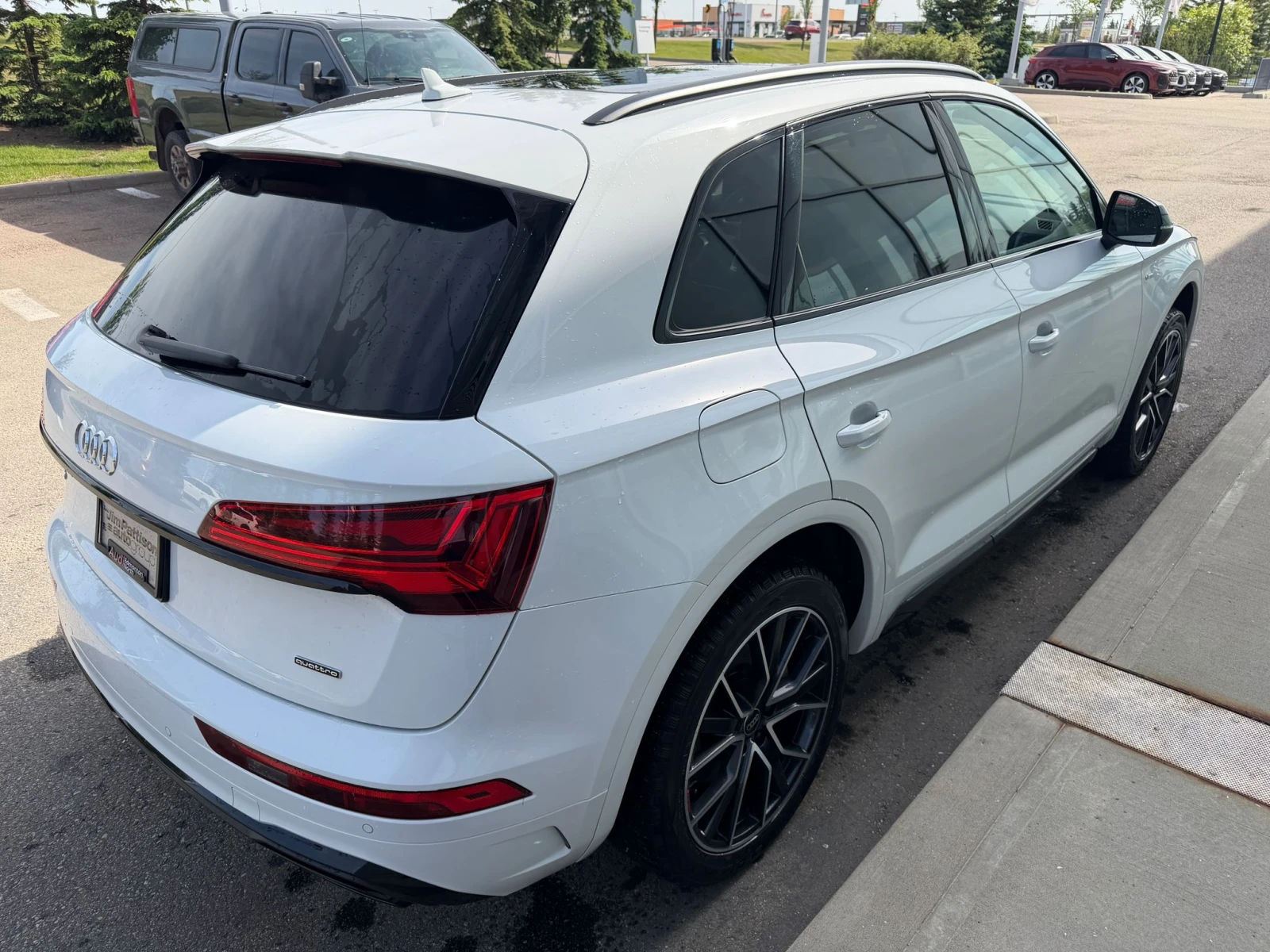 Audi Q5 Progressiv * BLACK PACKAGE * Keyless * CARFAX, снимка 6 - Автомобили и джипове - 55073563
