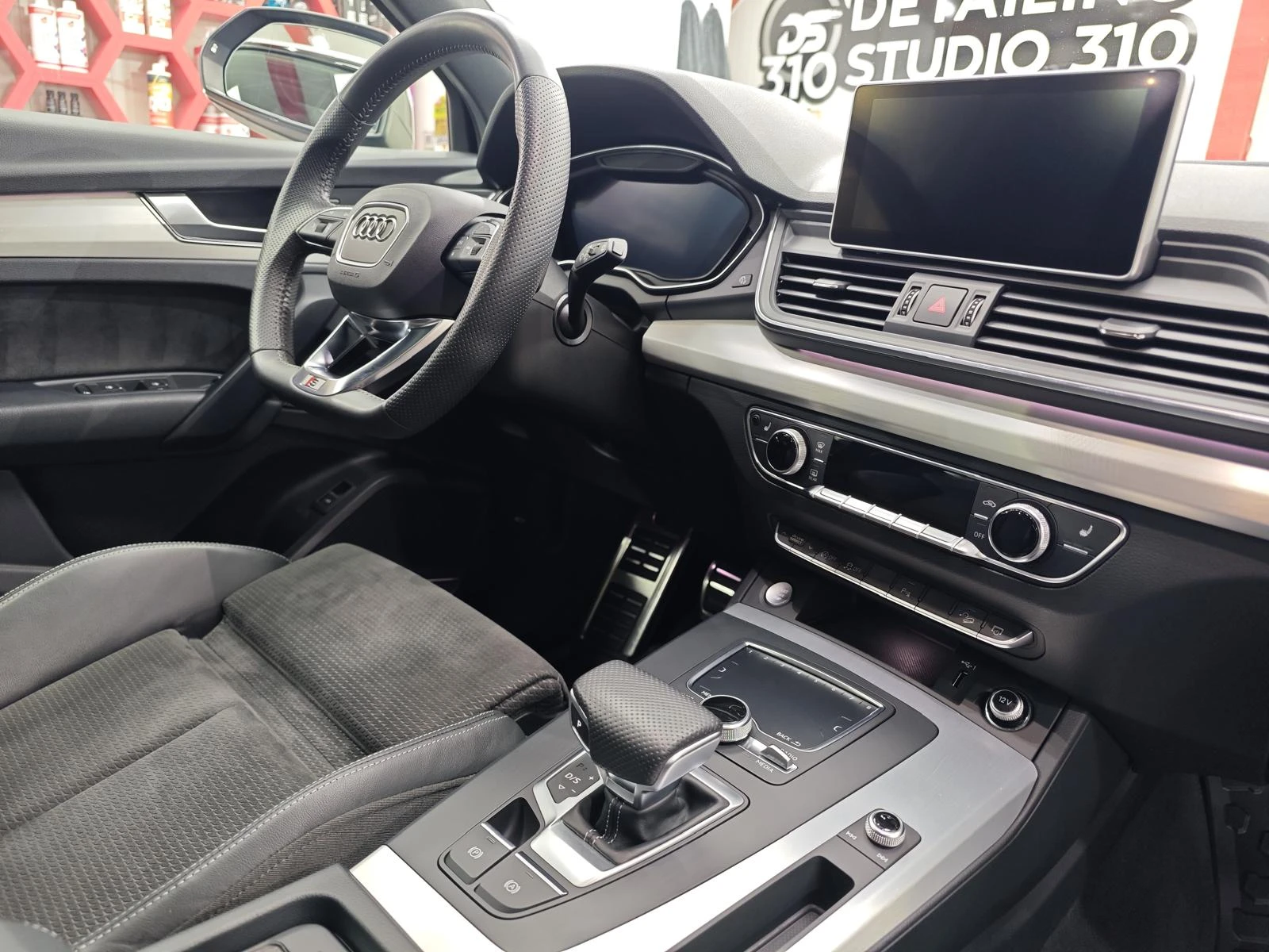 Audi Q5 45 TFSI Sport Quattro Mild Hybrid , снимка 11 - Автомобили и джипове - 55929990