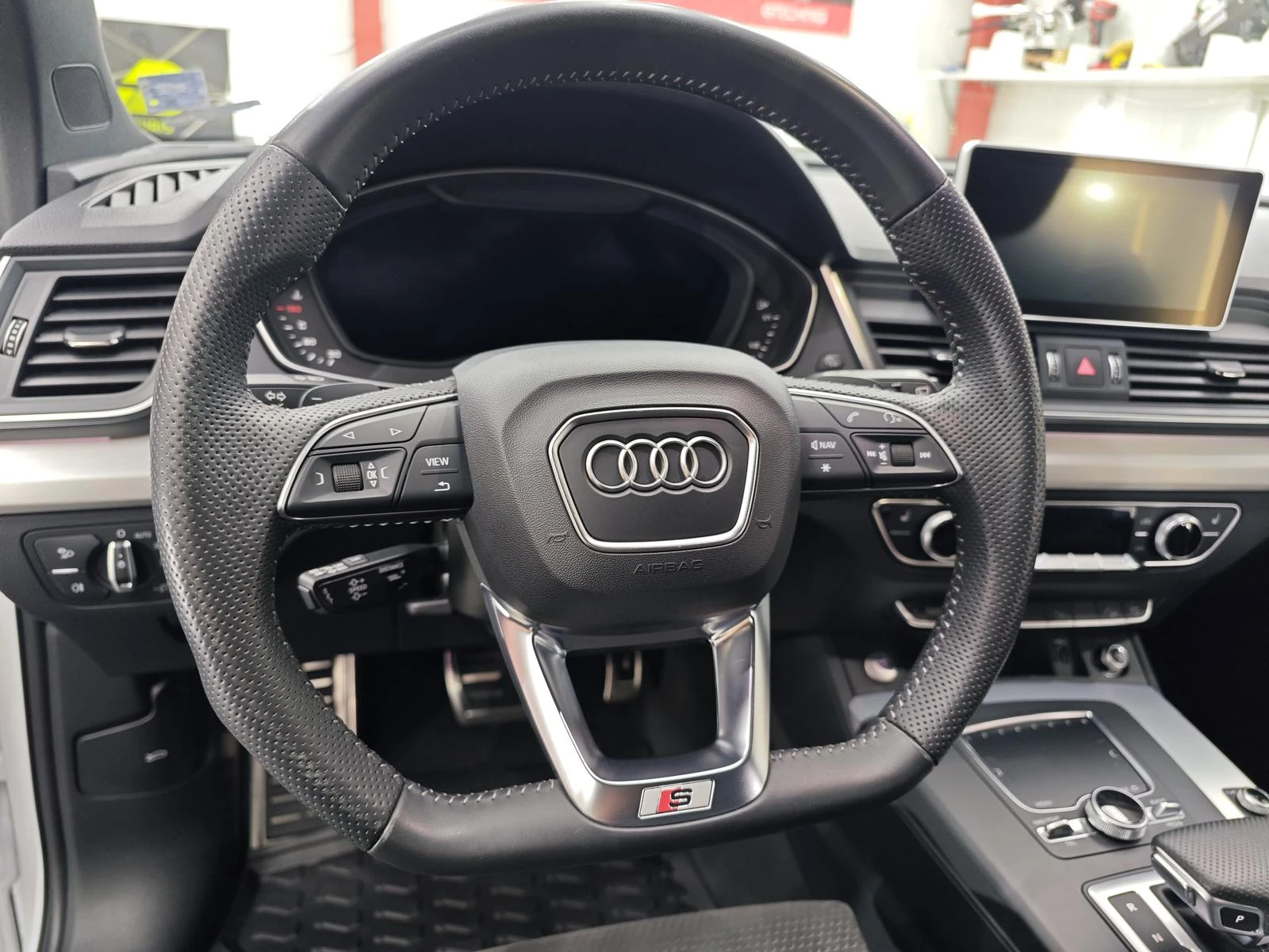Audi Q5 45 TFSI Sport Quattro Mild Hybrid , снимка 10 - Автомобили и джипове - 55929990