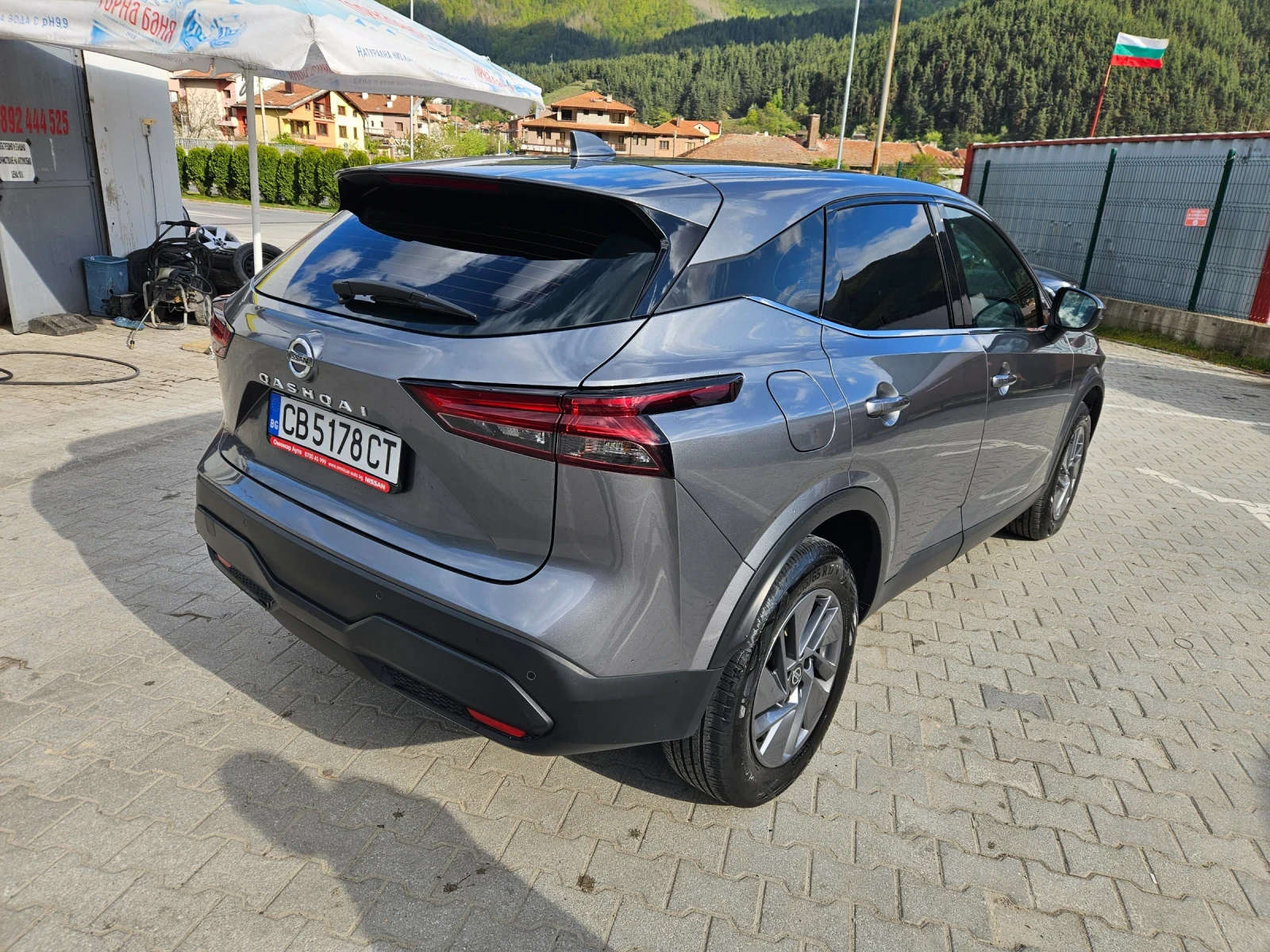 Nissan Qashqai 1.3бензин, снимка 4 - Автомобили и джипове - 55932060