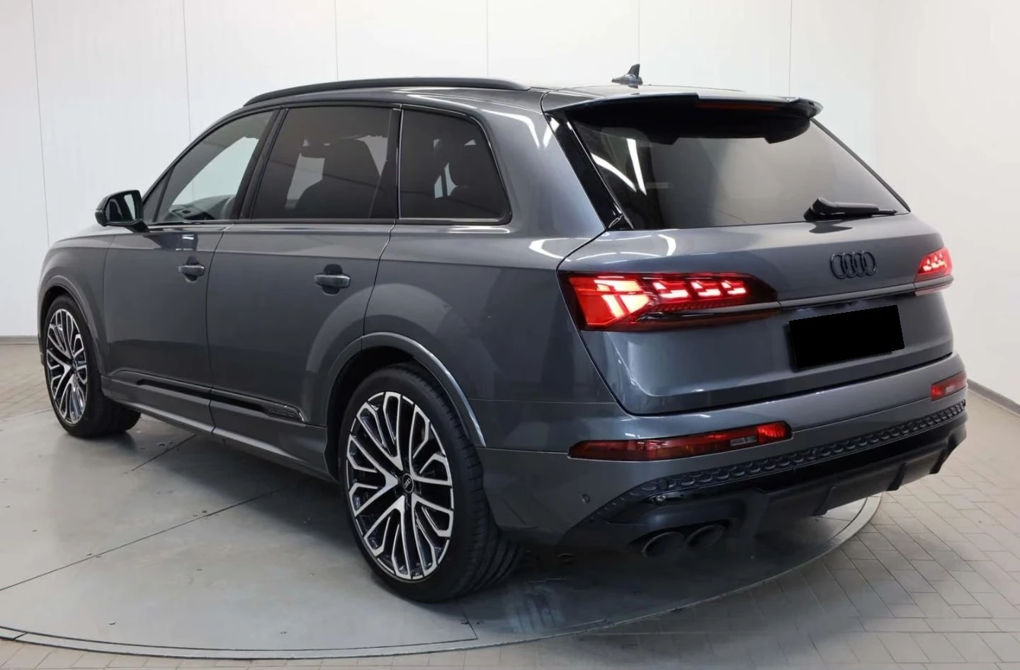 Audi SQ7 FACELIFT / BLACК OPTIC/ MATRIX / B&O / HUD / PANO/, снимка 4 - Автомобили и джипове - 56093745