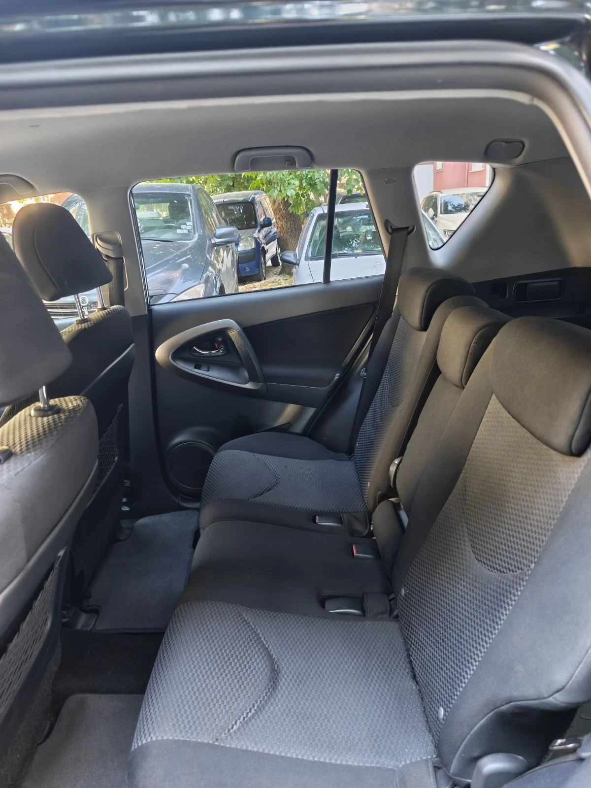 Toyota Rav4 2.0 158 к.с. бензин 4х4 ръчка, снимка 16 - Автомобили и джипове - 56129716