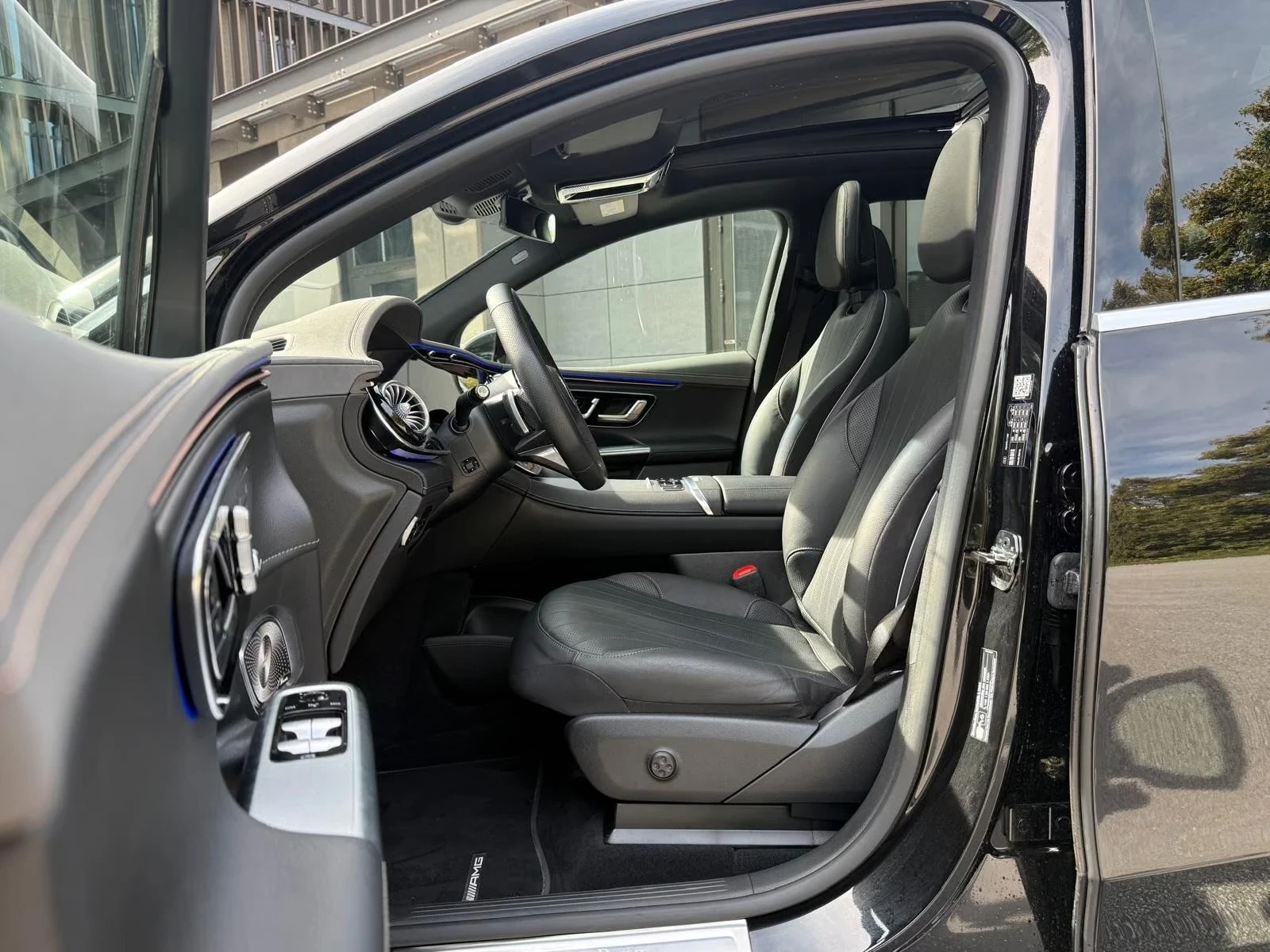 Mercedes-Benz EQE 500 4M* SUV* AMG-Line* Hyperscreen* Pano* 360, снимка 7 - Автомобили и джипове - 56161486