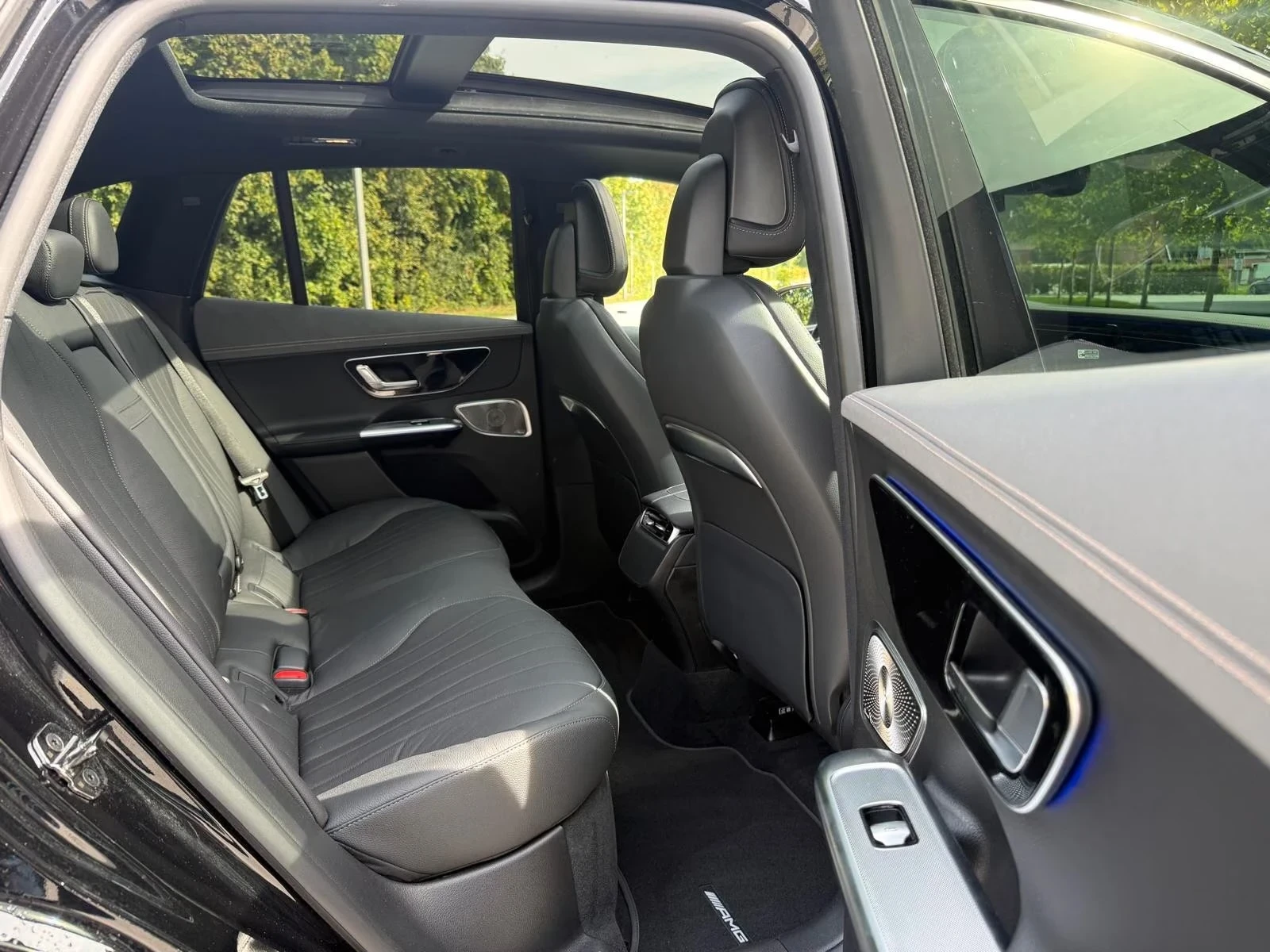 Mercedes-Benz EQE 500 4M* SUV* AMG-Line* Hyperscreen* Pano* 360, снимка 11 - Автомобили и джипове - 56161486