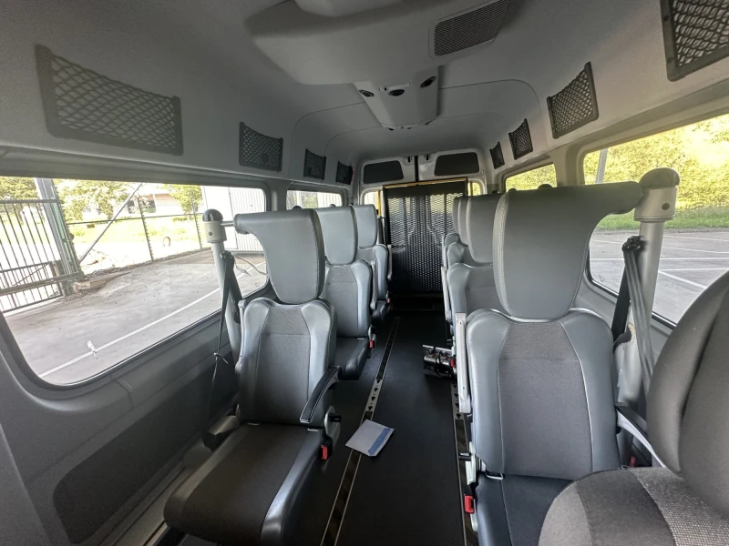 VW Crafter Климатроник Печка Автом.Врата, снимка 7 - Бусове и автобуси - 47163597