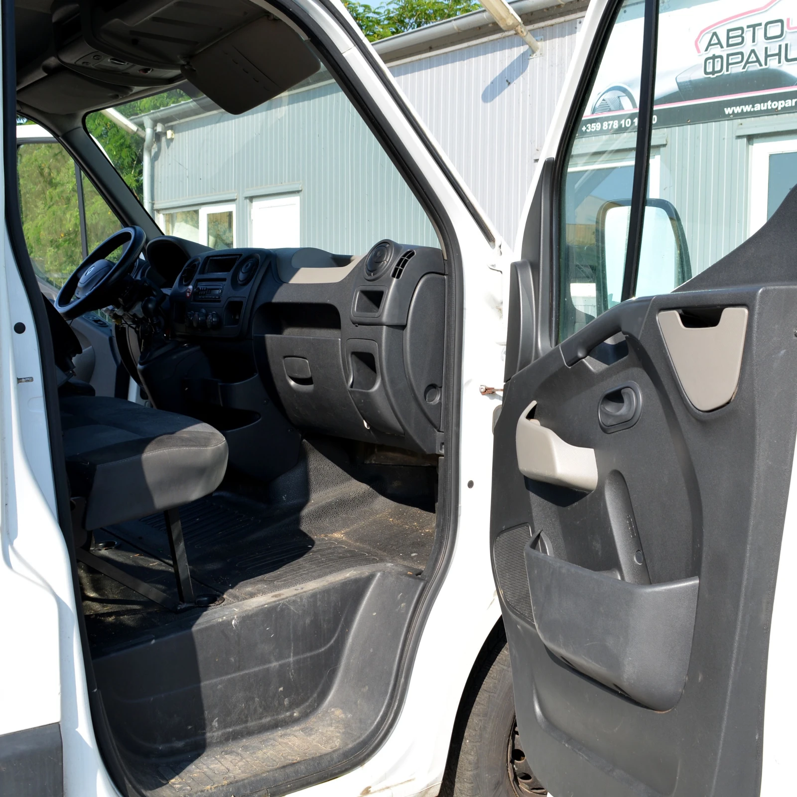 Renault Master 2.3 DCI - изображение 6