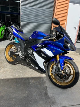     Yamaha YZF-R1 2008 