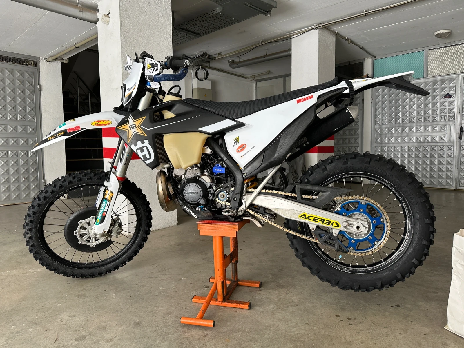 Husqvarna TE TE 300 ROCKSTAR - изображение 6