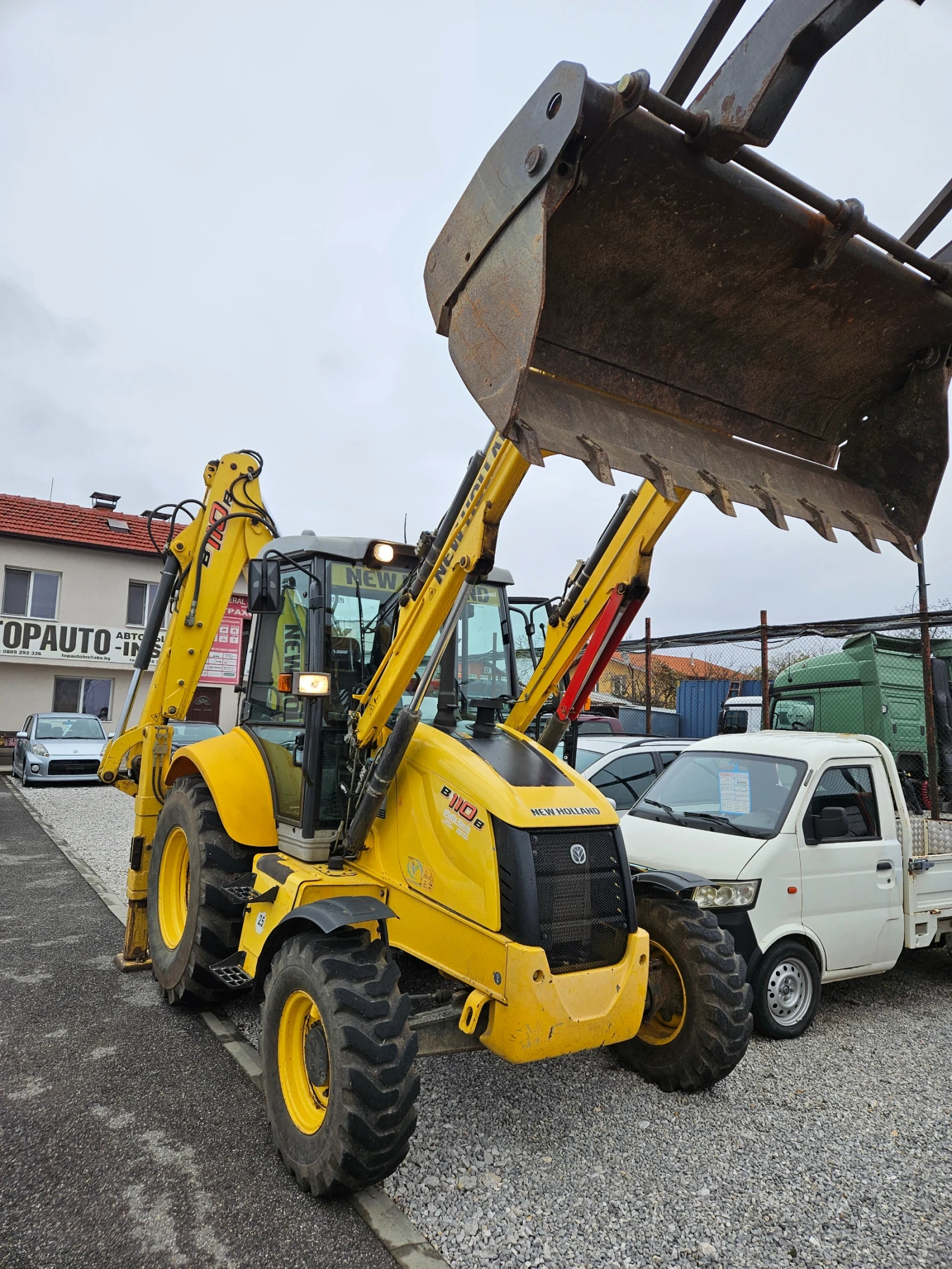 Багер New Holland B110B - изображение 2