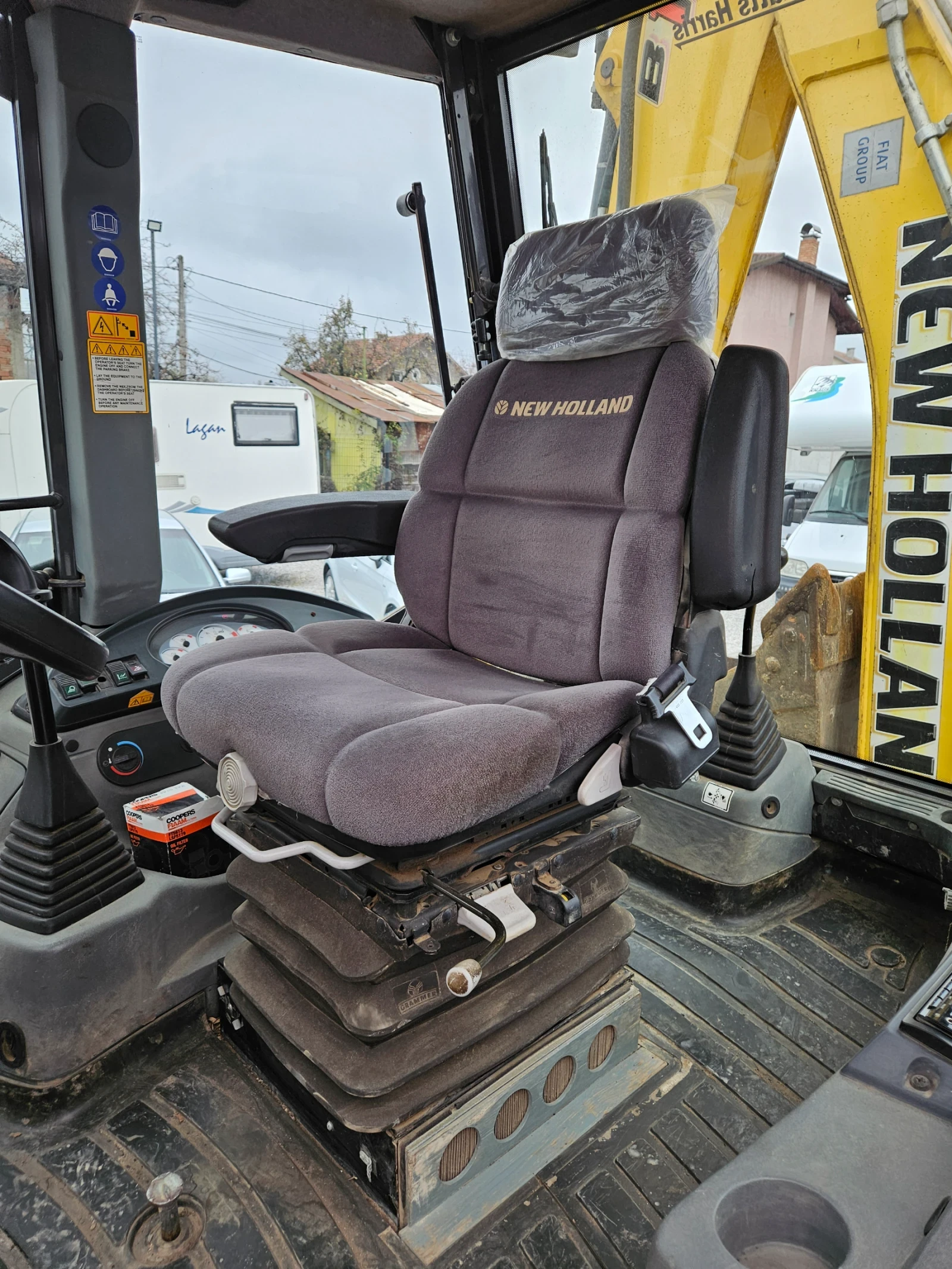 Багер New Holland B110B - изображение 10