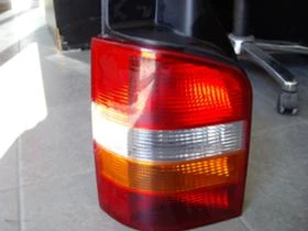 Ляв стоп за Фолксваген Т5 с 1 врата 2006г, снимка 1