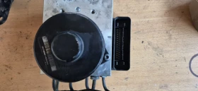 Abs помпа Мерцедес Ц клас, снимка 1