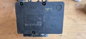 Abs помпа Мерцедес Ц клас, снимка 3