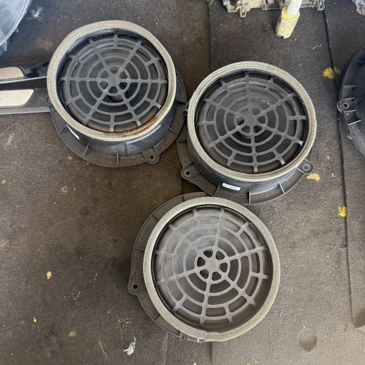 Басов говорител за Audi A8 D4 4H0035411-1147