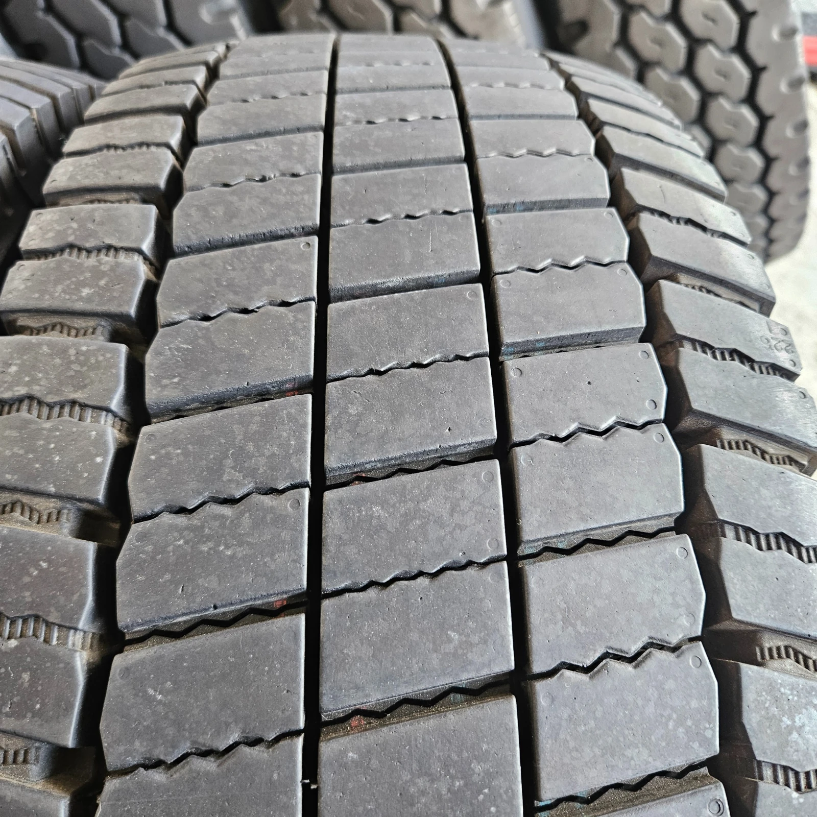 ���� 265/70R17.5 | Mobile.bg � ����������� 5