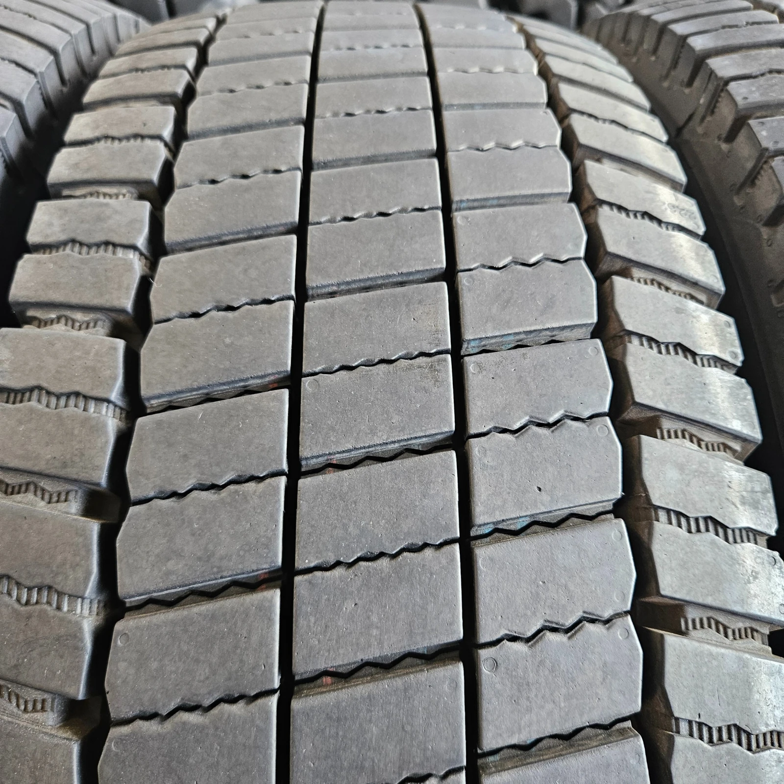 ���� 265/70R17.5 | Mobile.bg � ����������� 4
