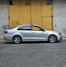 Обява за продажба на VW Jetta 2.0 TDI 140 DSG 2013 ~14 999 лв. - изображение 4