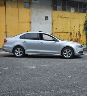 Обява за продажба на VW Jetta 2.0 TDI 140 DSG 2013 ~14 999 лв. - изображение 5