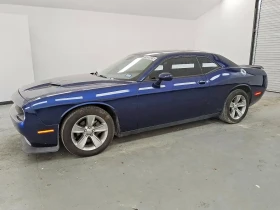 Dodge Challenger SXT, снимка 2 - Автомобили и джипове - 53685569