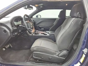Dodge Challenger SXT, снимка 7 - Автомобили и джипове - 53685569