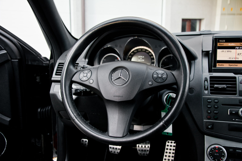 Mercedes-Benz C 320 AMG, снимка 10 - Автомобили и джипове - 45524161