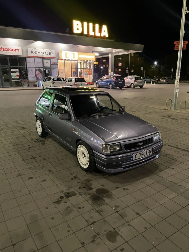 Opel Corsa 3.0 XE V6 211 кс + + + , снимка 1 - Автомобили и джипове - 46769642