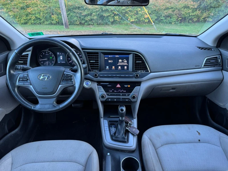 Hyundai Elantra SE, снимка 9 - Автомобили и джипове - 47567286