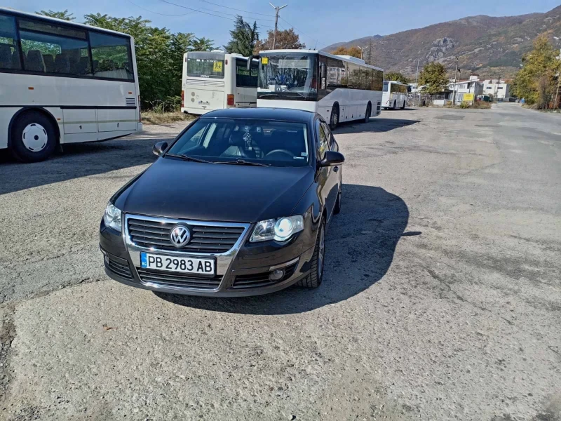 VW Passat, снимка 1 - Автомобили и джипове - 47771977