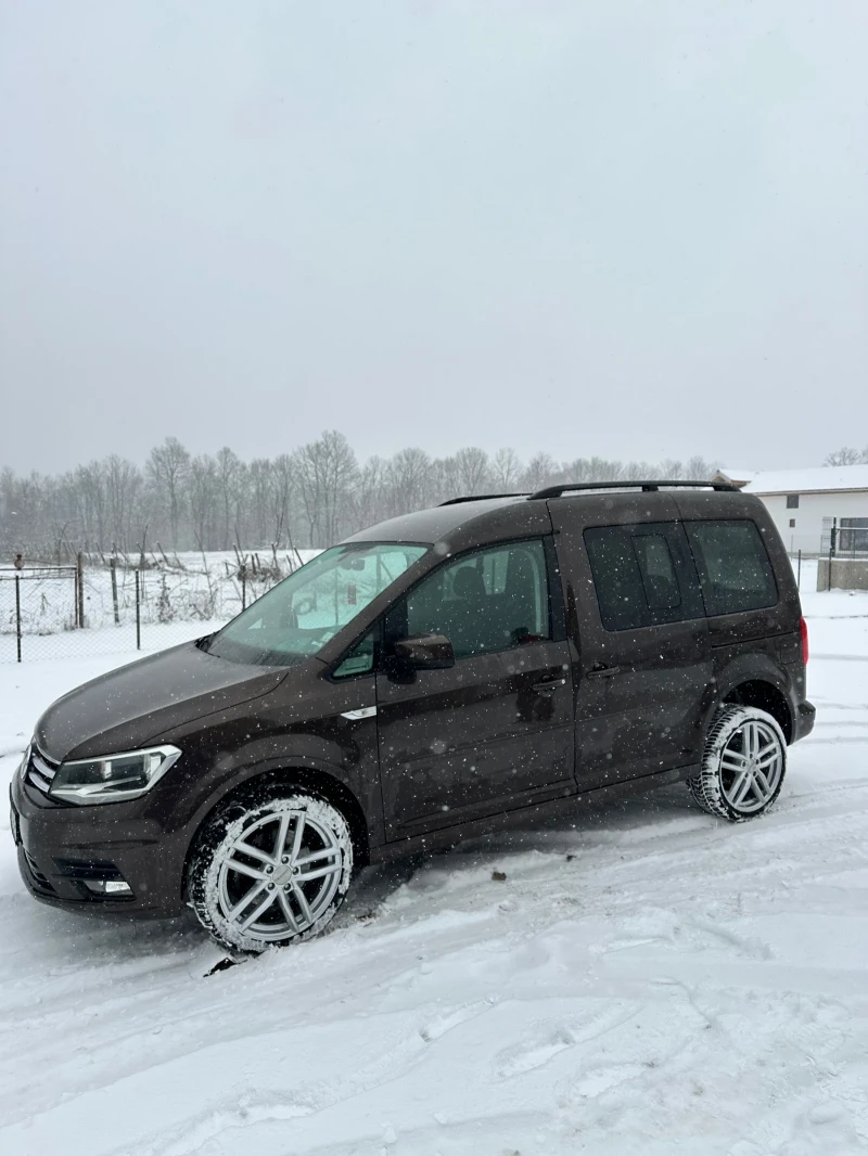 VW Caddy 2.0 TDI 4 Motion, снимка 7 - Автомобили и джипове - 49163842