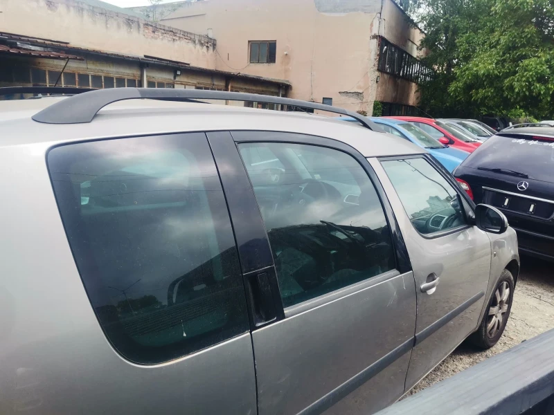 Skoda Roomster 1.2htp 70кс BZG, снимка 6 - Автомобили и джипове - 50239432