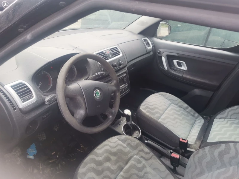 Skoda Roomster 1.2htp 70кс BZG, снимка 8 - Автомобили и джипове - 50239432
