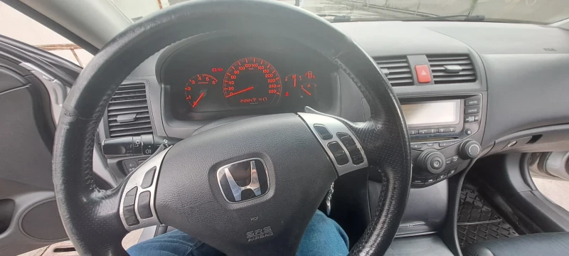 Honda Accord, снимка 9 - Автомобили и джипове - 52356343