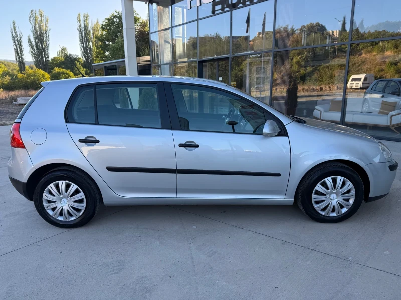 VW Golf 1.9 TDI, снимка 7 - Автомобили и джипове - 51843782