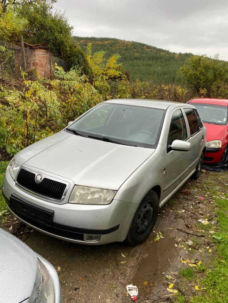 Skoda Fabia, снимка 2 - Автомобили и джипове - 52458979