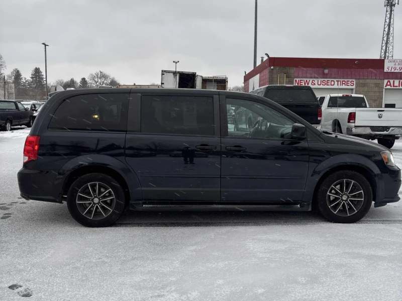 Dodge Caravan CARFAX* АВТОФИНАНСИРАНЕ БЕЗ ПЪРВОНАЧАЛНА ВНОСКА, снимка 3 - Автомобили и джипове - 52928104