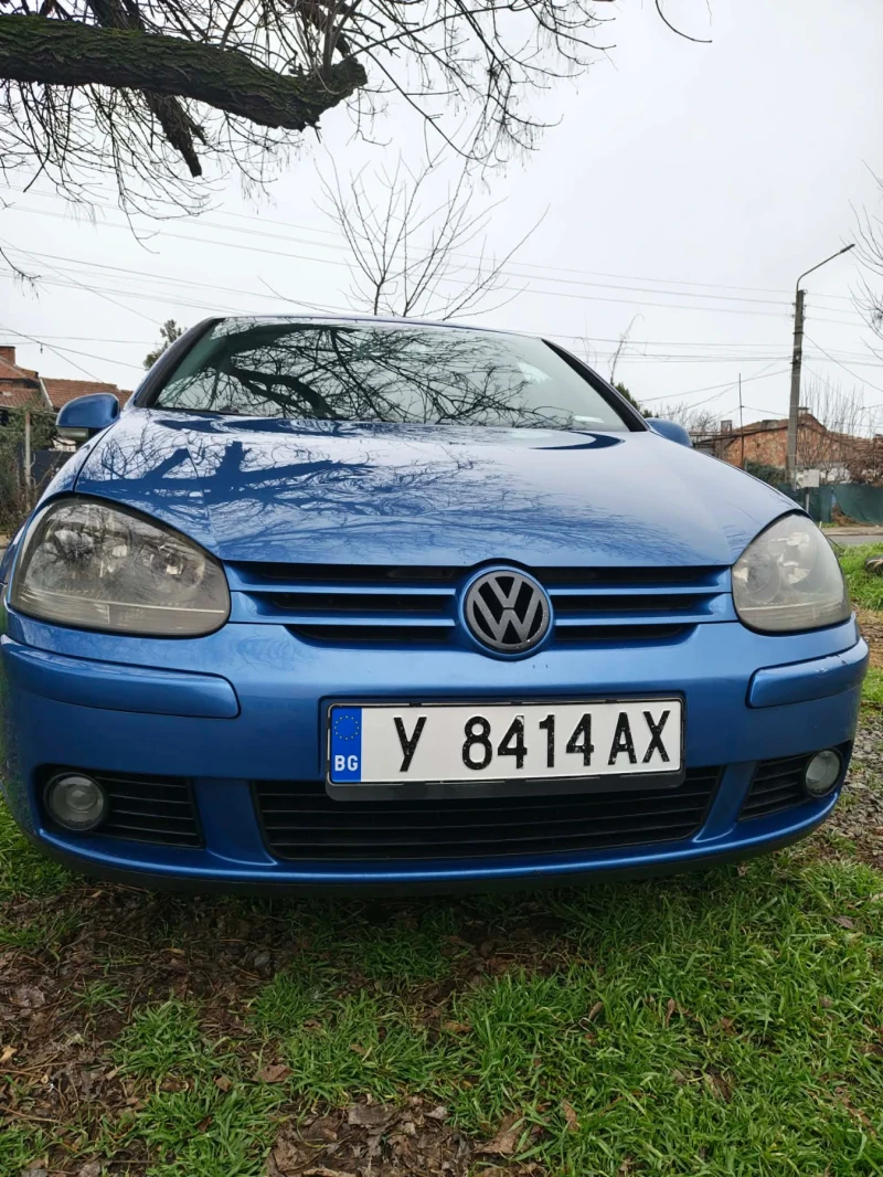 VW Golf 1.6 FSI, снимка 8 - Автомобили и джипове - 53205779