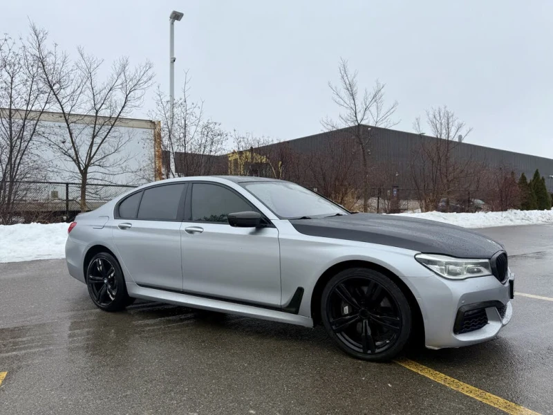 BMW 750 M-PACK* SHODOWLINE* BLACK OPTIK* HARMAN* МАСАЖ* 36, снимка 3 - Автомобили и джипове - 53595392