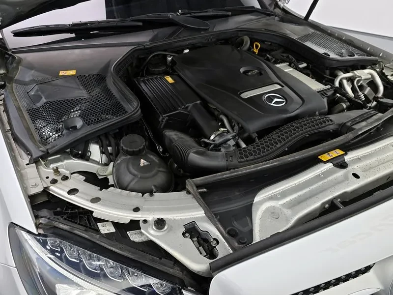 Mercedes-Benz C 200 COUPE, снимка 6 - Автомобили и джипове - 56353840