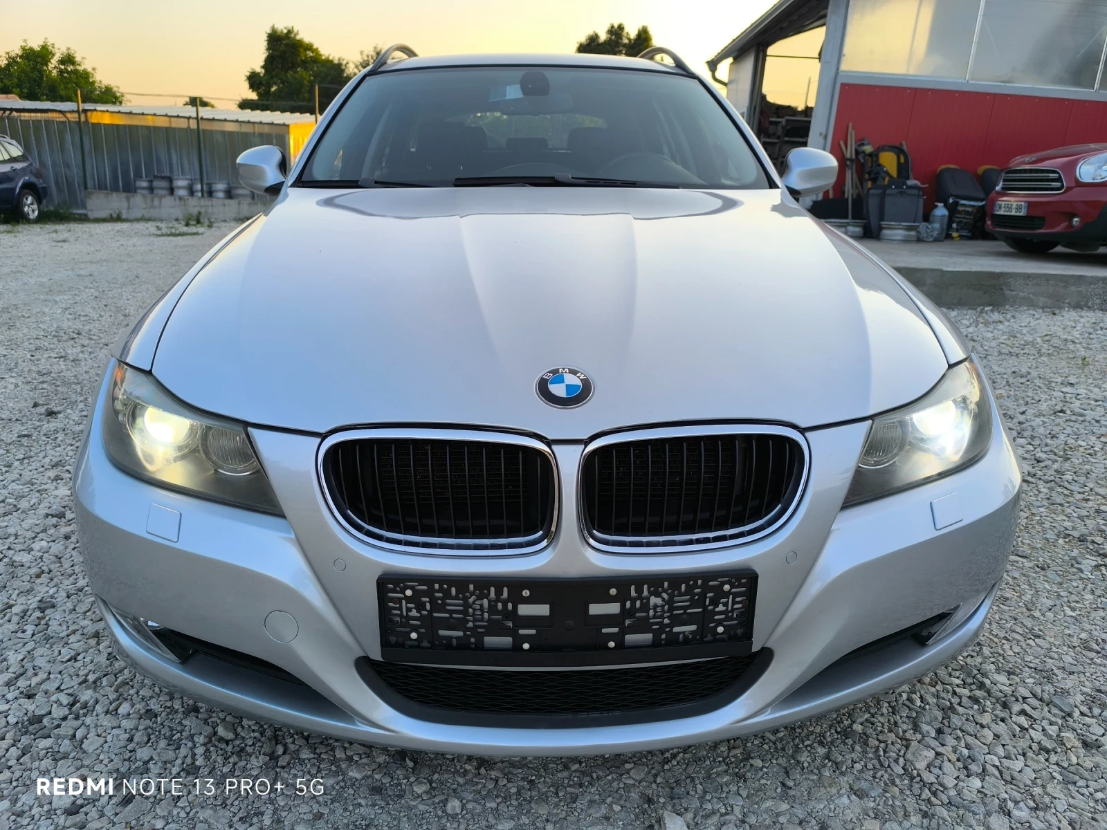 BMW 320 d xDrive 4X4 FACE - изображение 2