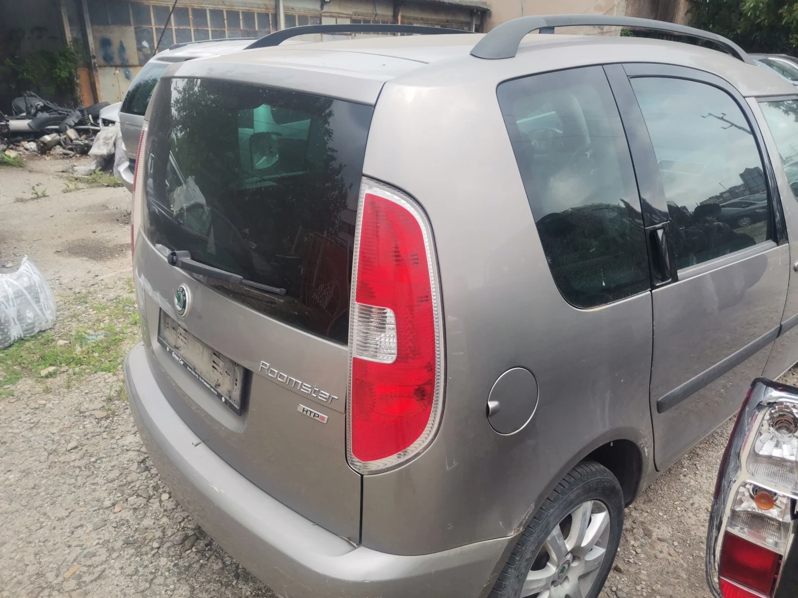 Skoda Roomster 1.2htp 70кс BZG - изображение 3