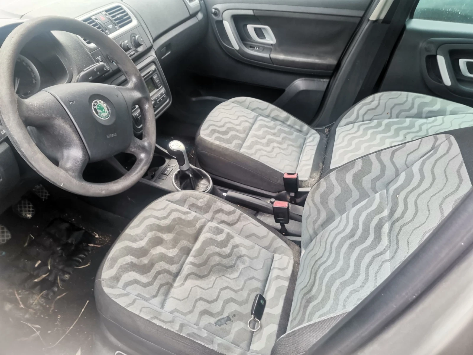Skoda Roomster 1.2htp 70кс BZG - изображение 7