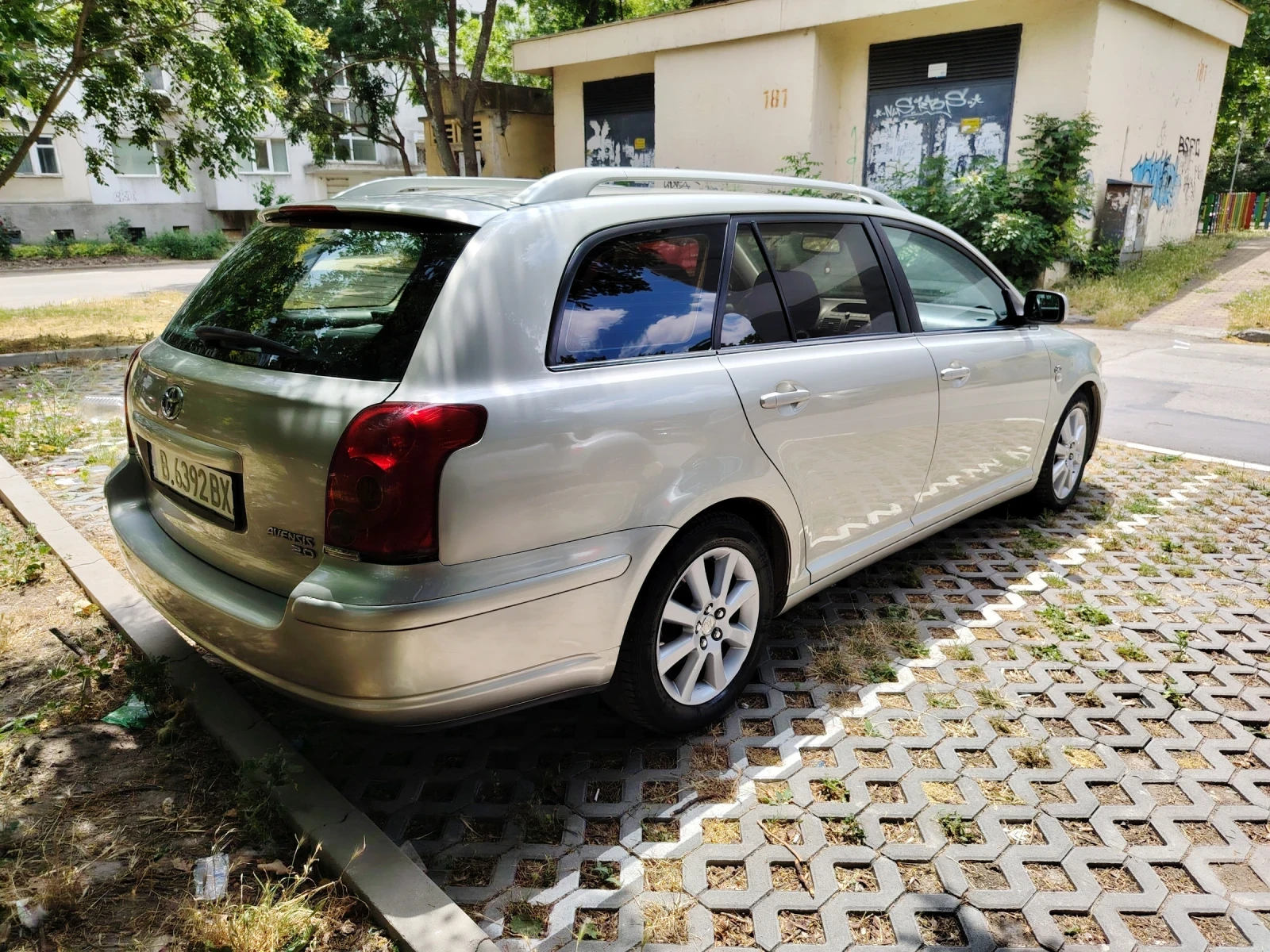 Toyota Avensis  - изображение 6