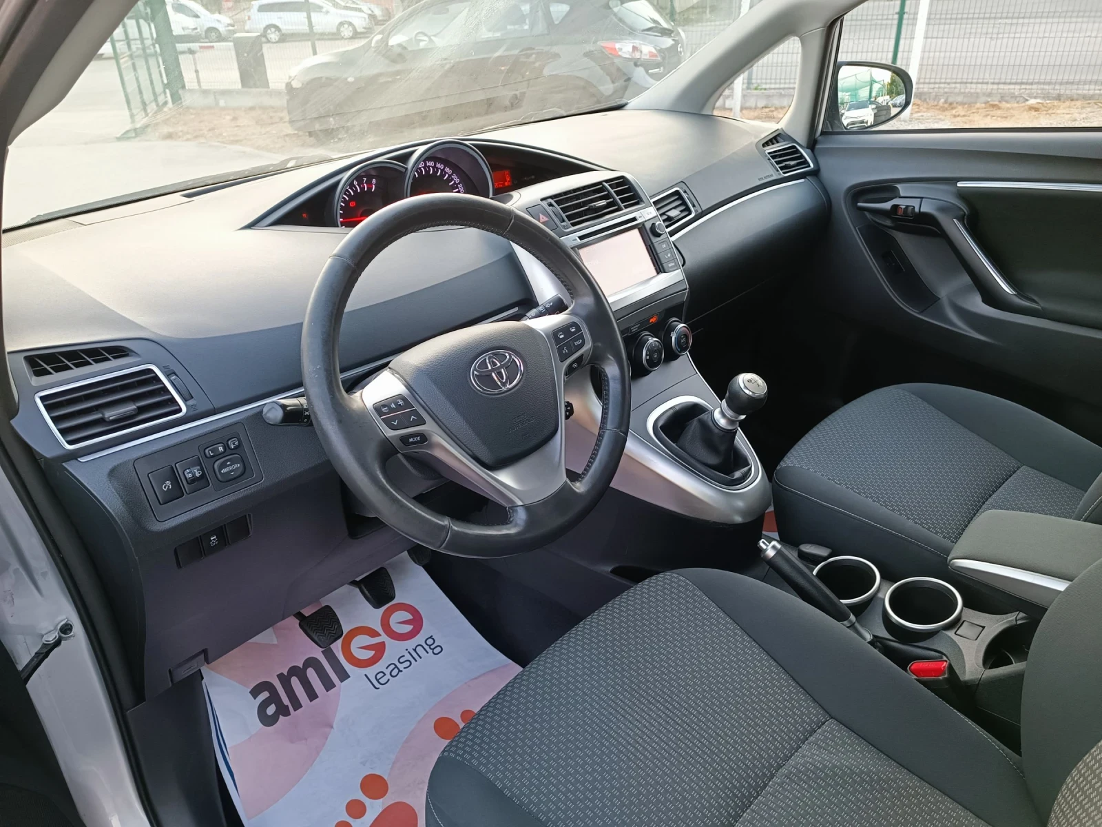 Toyota Verso 1.8i-147кс-ШВЕЙЦАРИЯ-РЪЧКА-6ск-FACELIFT-NAVI-7м - изображение 9