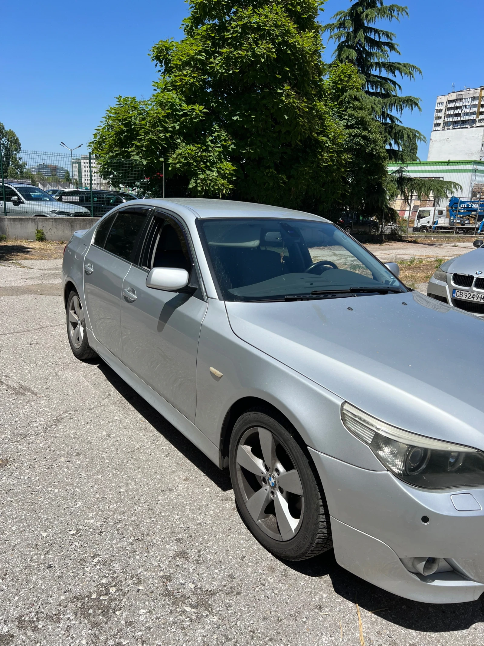 BMW 520  - изображение 6