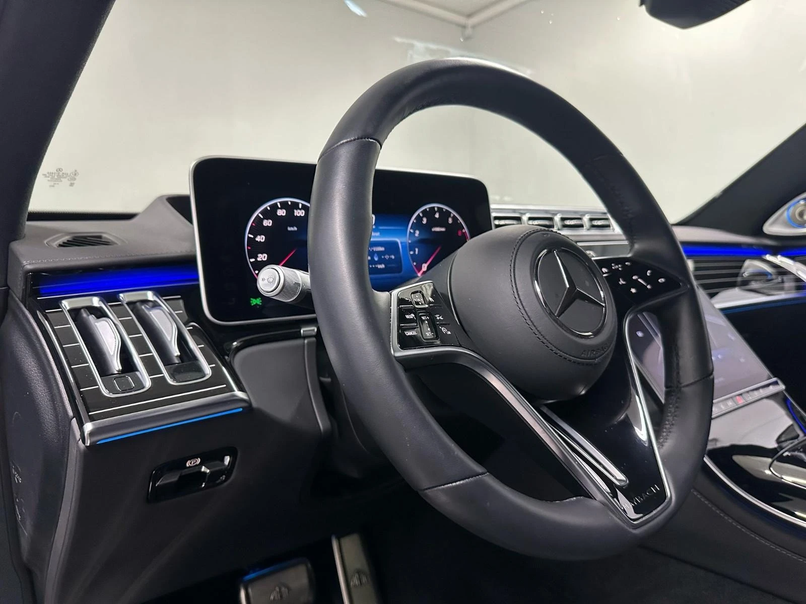 Mercedes-Benz S 680 MAYBACH/FIRST CLASS/MANUFAKTUR/EXCLUSIV/BURM 4D/TV - изображение 10