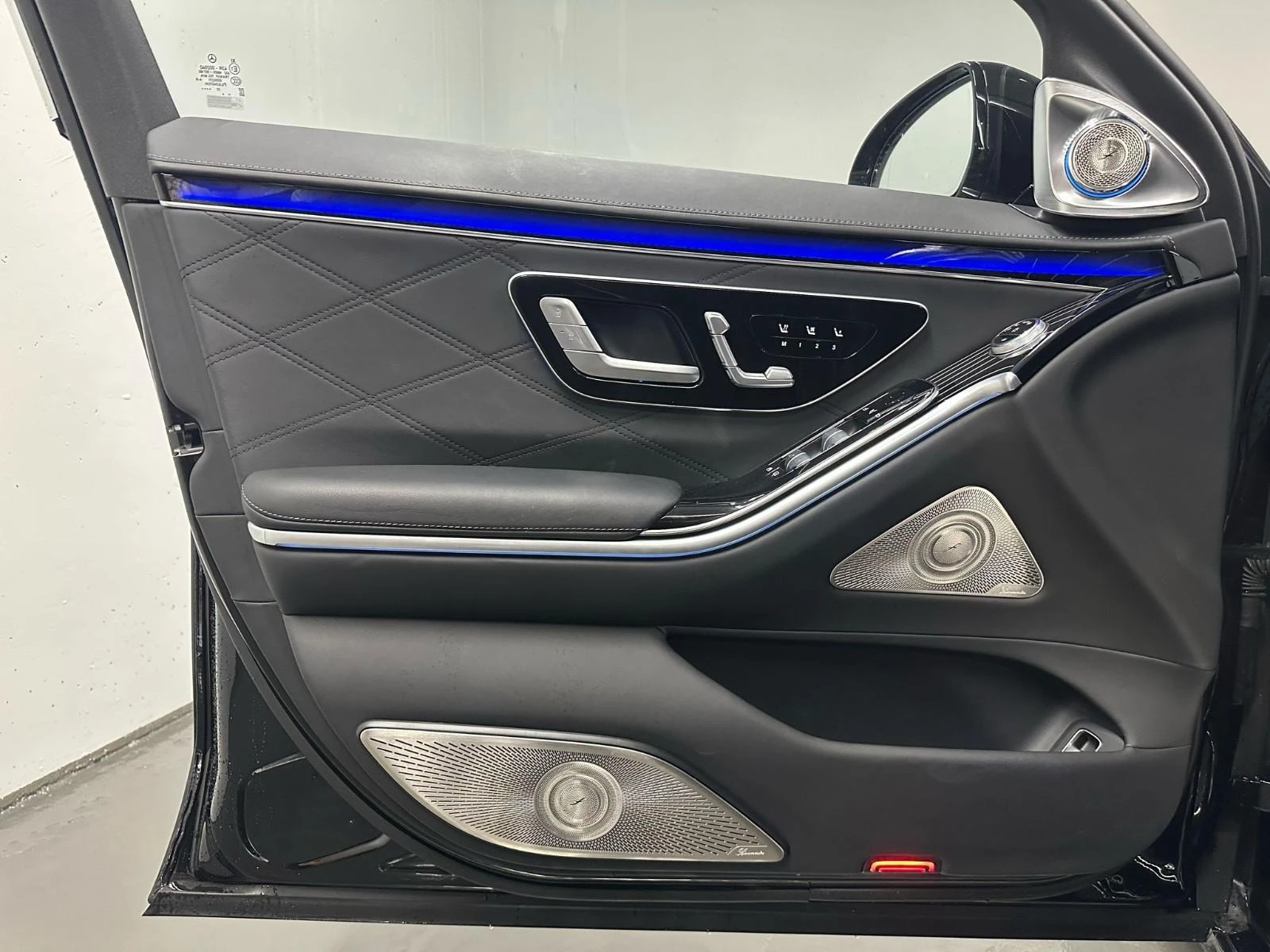 Mercedes-Benz S 680 MAYBACH/FIRST CLASS/MANUFAKTUR/EXCLUSIV/BURM 4D/TV - изображение 7