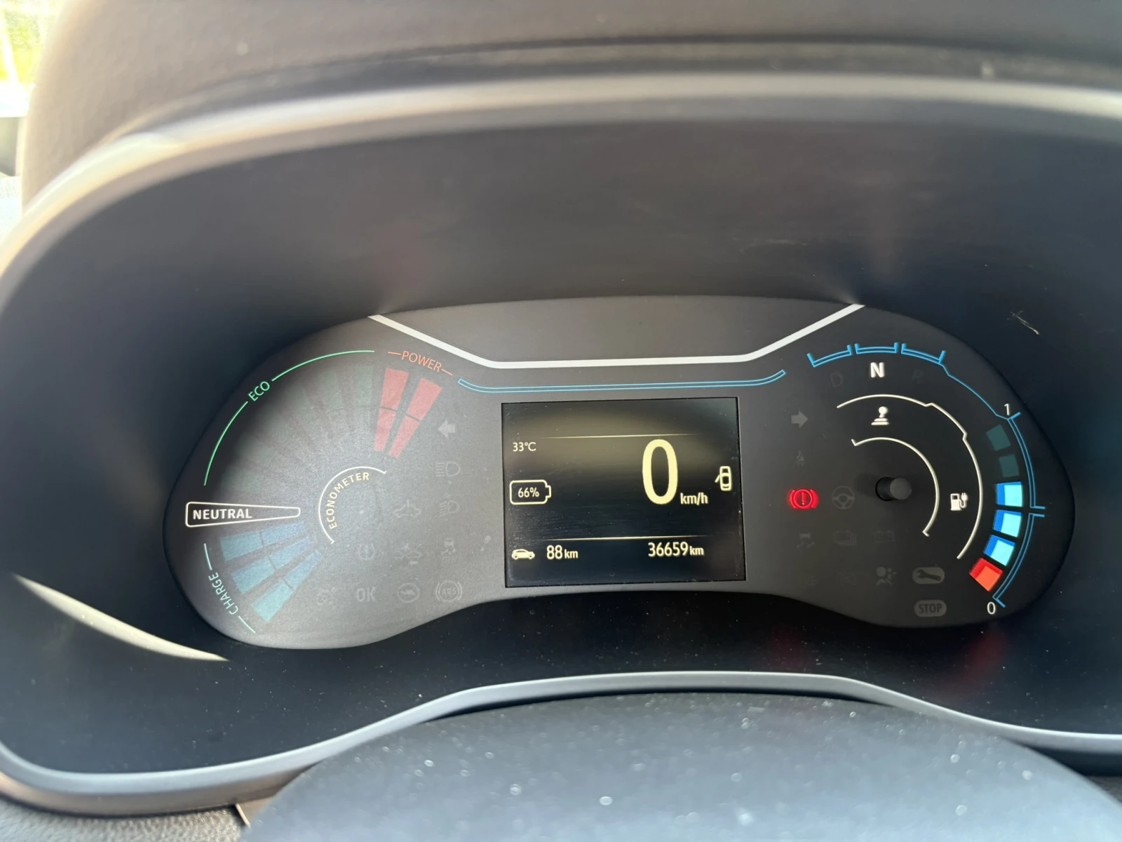 Dacia Spring 26.8 kWh - изображение 10