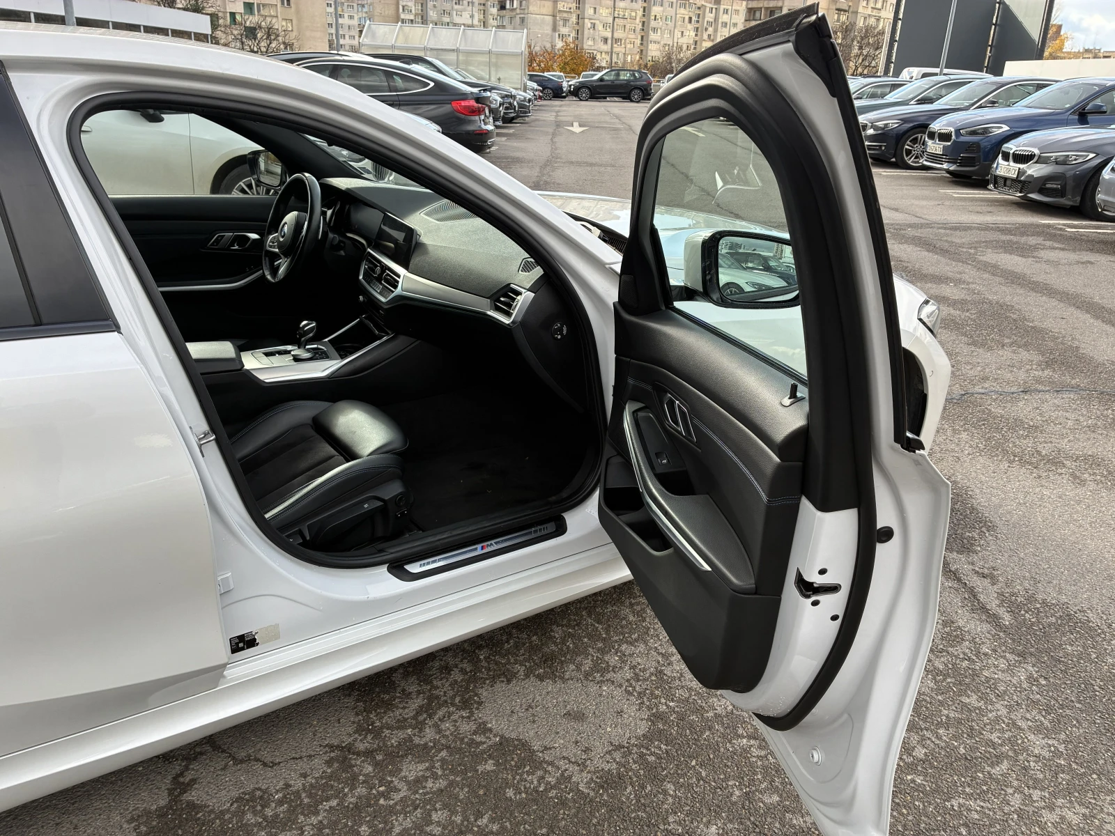 BMW 320 d XDRIVE | Mobile.bg   11