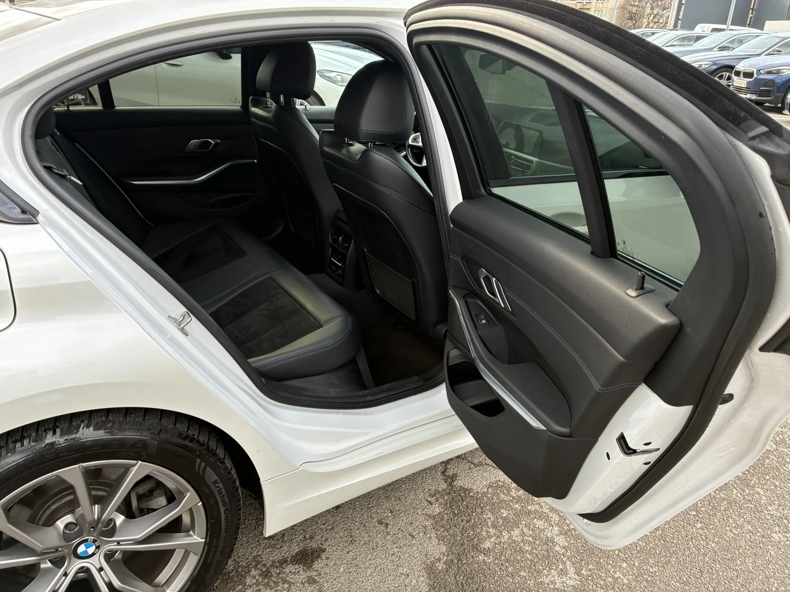 BMW 320 d XDRIVE | Mobile.bg   12