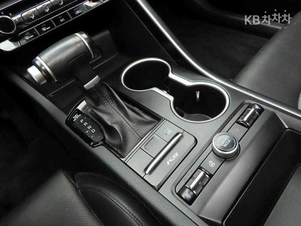 Kia K5 2.0 LPi - ФАБРИЧНО ЛИЗИНГ БЕЗ ПЪРВОНАЧАЛНА ВНОСКА - изображение 9